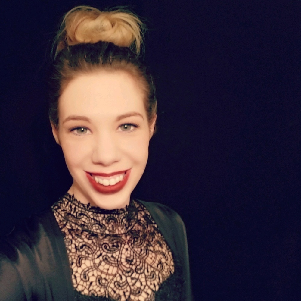 Meet your Posher, Laura